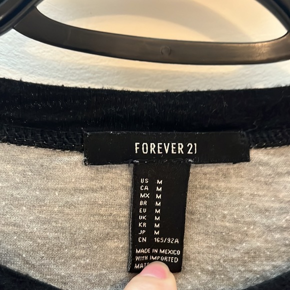 Forever 21 good morning t-shirt - Picture 3 of 4